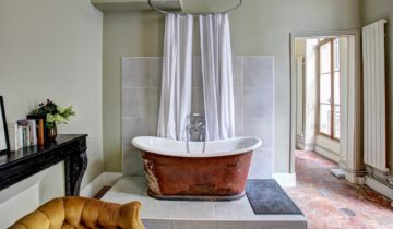 antique bath decoration