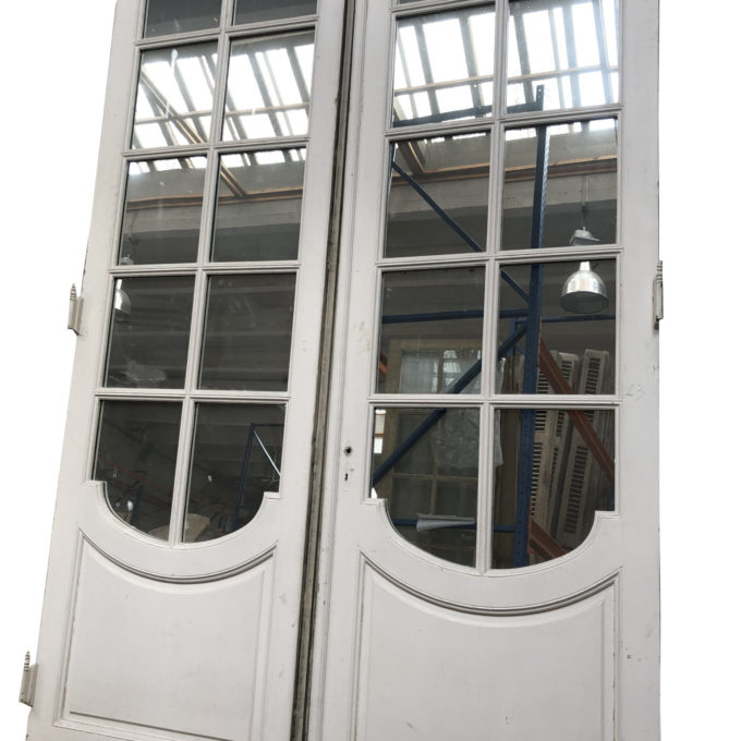 Fabrication et pose façade de placard en bois de sapin rouge portes ouvrant  à la française persiennes à Espiet (33) - Menuiserie Bois Baronnaise