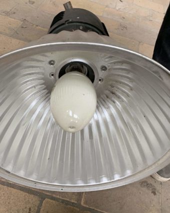 Industrial lamp