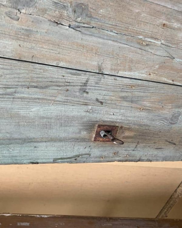 Barn partition door