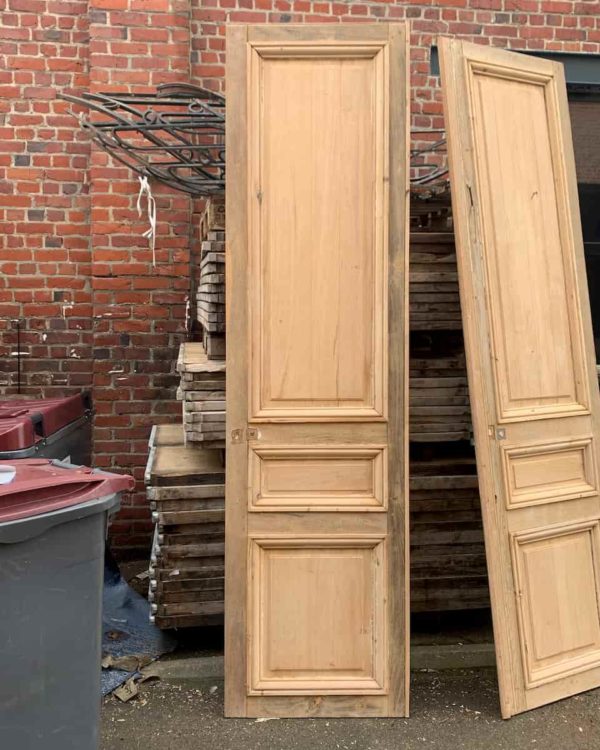 Separation door