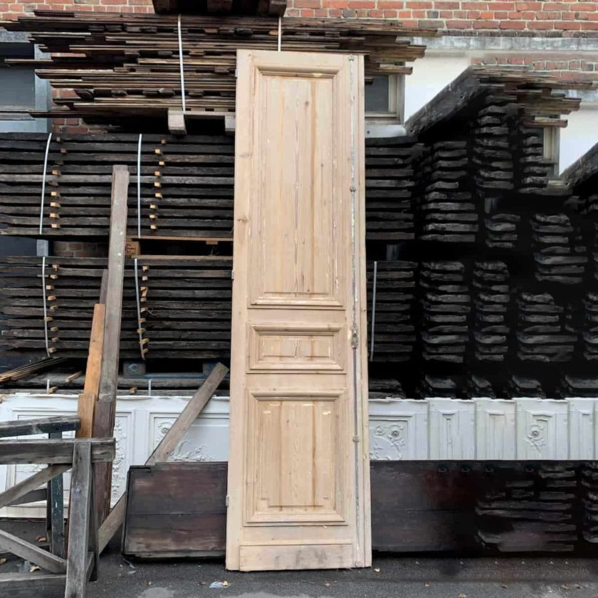 Separation door