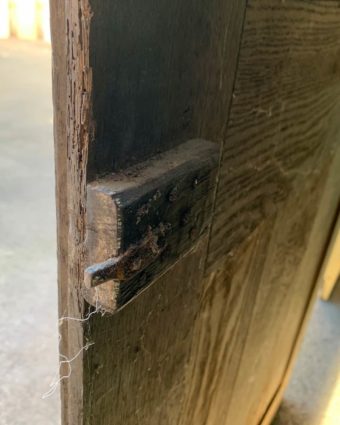 separating door