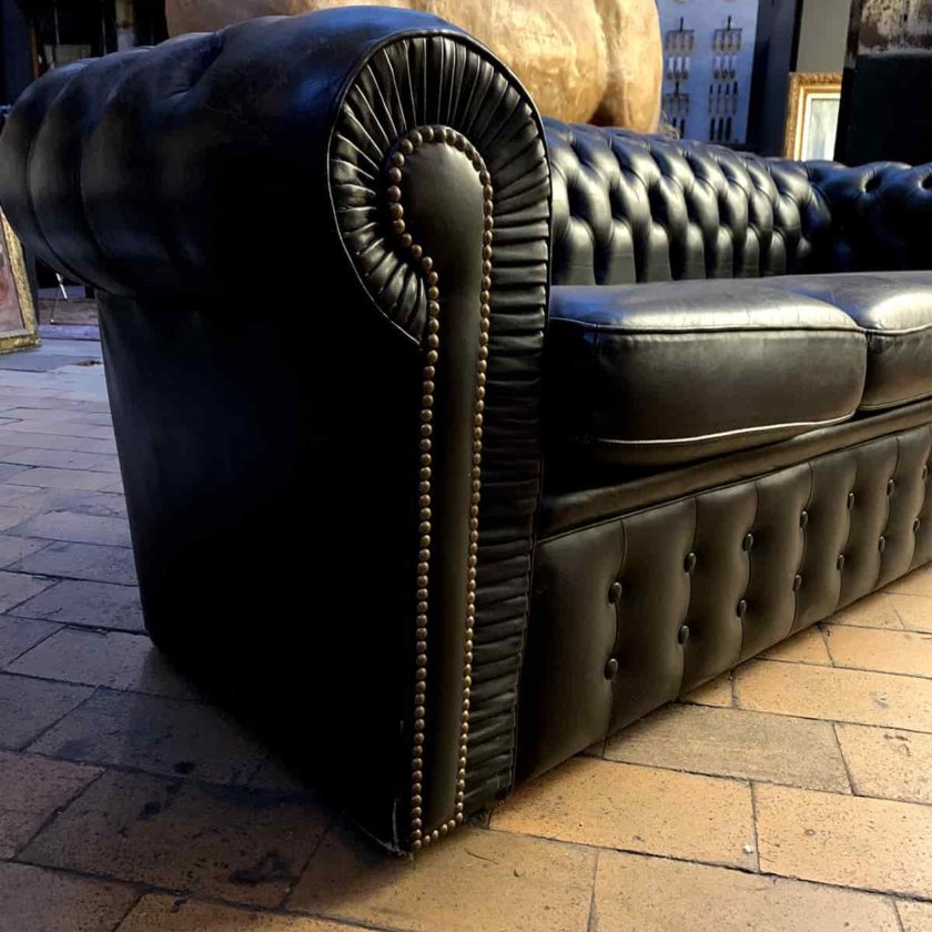 leather chesterfield