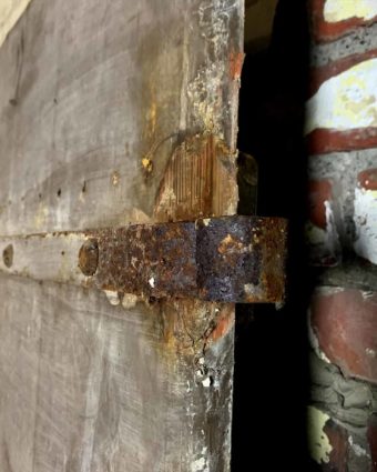 barn door