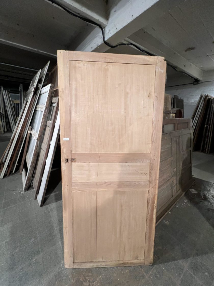 Stripped cupboard door 90x202 cm