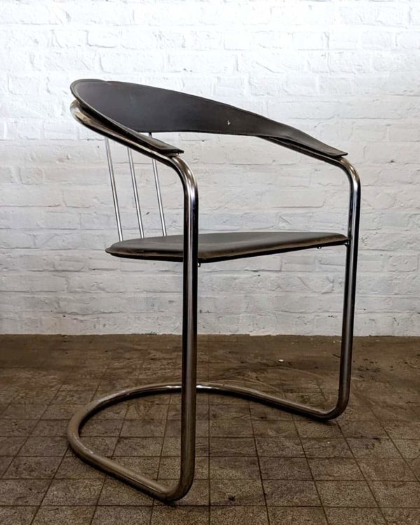 Fauteuil cuir noir et chrome