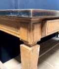 Bureau ancien de la banque de France, 75x76x203cm.