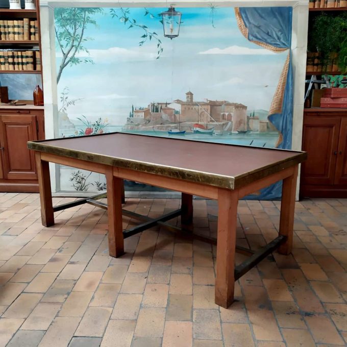 Sorting table of the bank of France, 200x100x76cm.