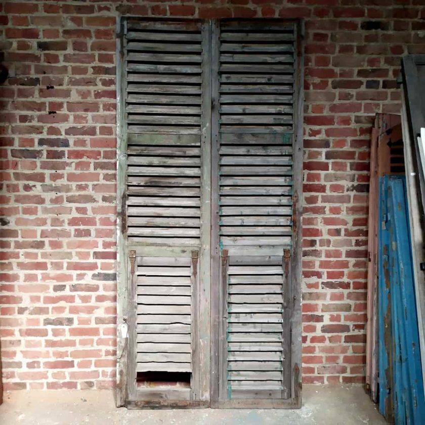 Antique double shutter, 118.5x243.5cm.