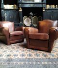 Fauteuil club moustache