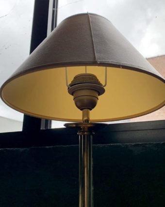 Brass lamp of the bank of France, 61x45cm.