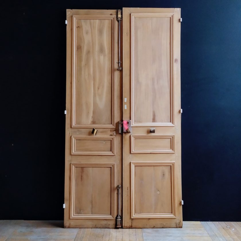 Haussmann double door in pickled oak