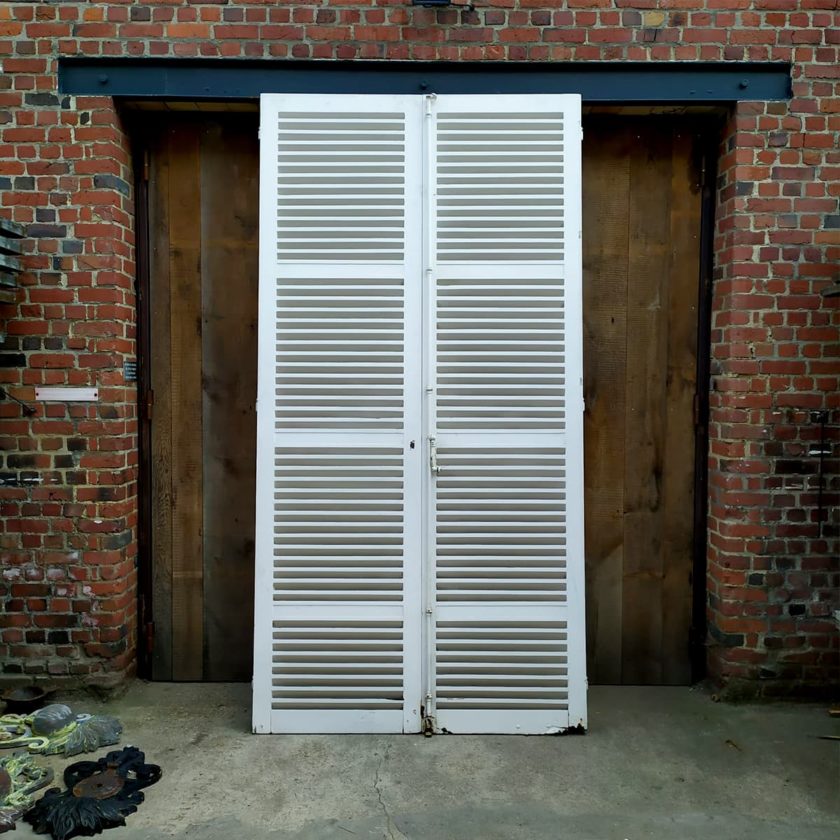 White double shutters, 153.5*300cm.