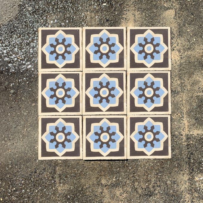 Antique blue and gray cement tiles, 14.2x14.2cm.