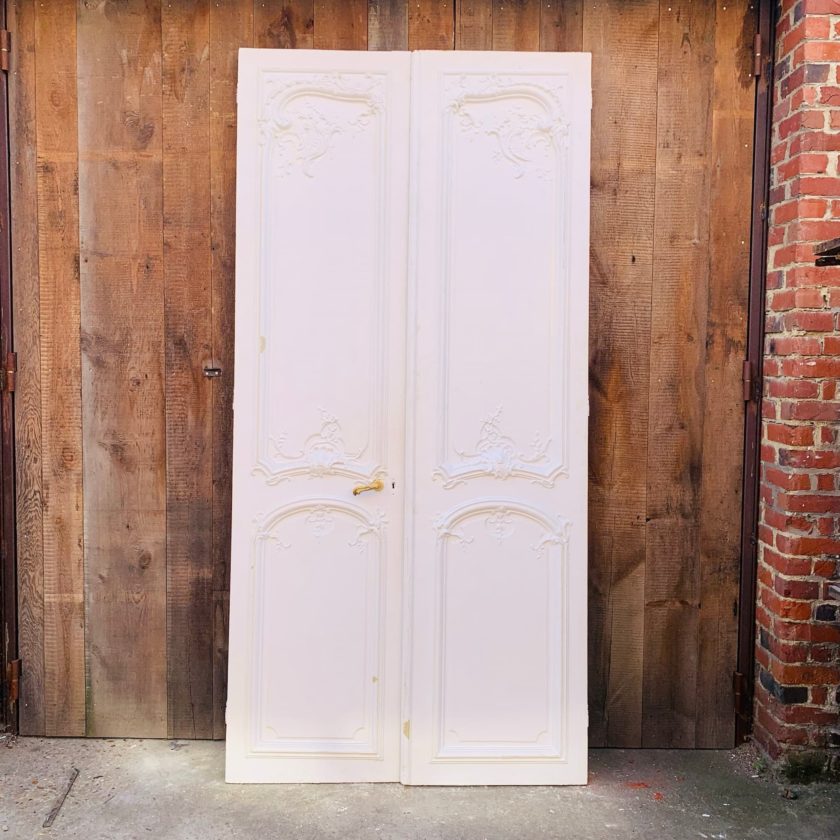 Louis XV style double door back