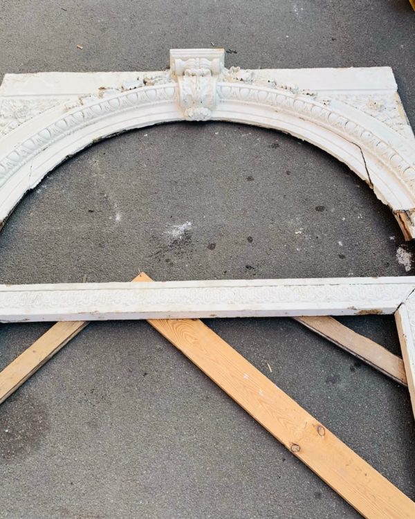 doorway with transom 1