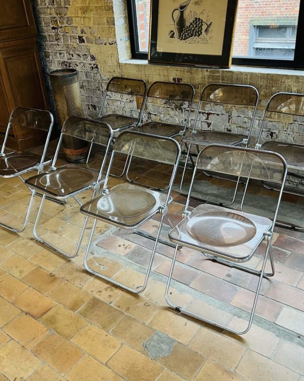 Plia Smoke Chair 8