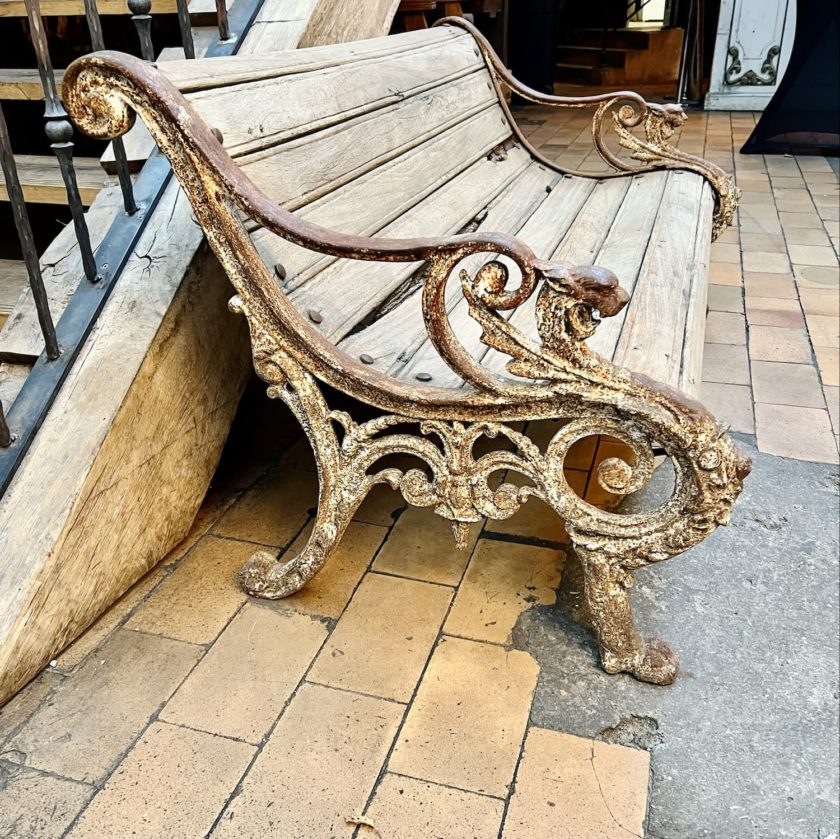 Bench with lion leg