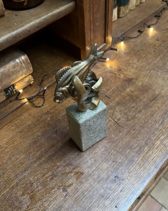 Sculpture in Bronze top
