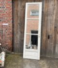 porte ancienne avec miroir