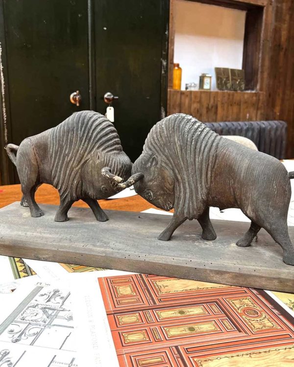 side buffalo fight
