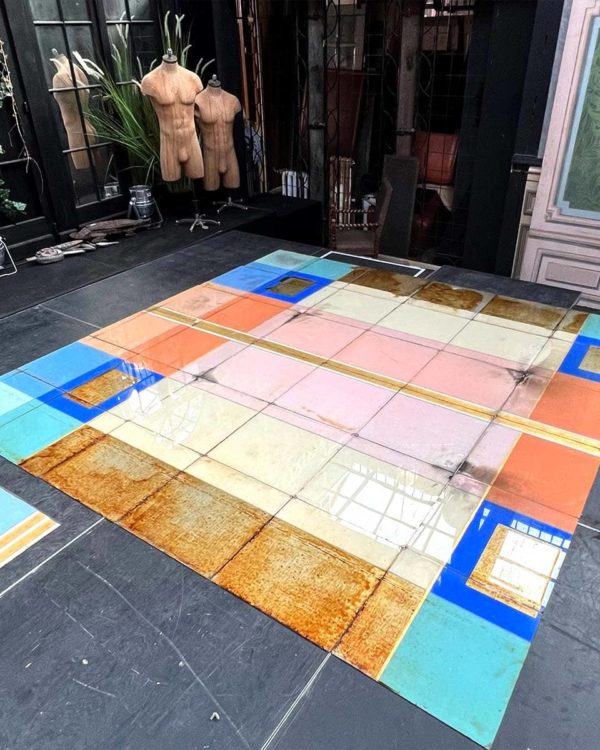 plafond en toile peinte marouflée sur verre side