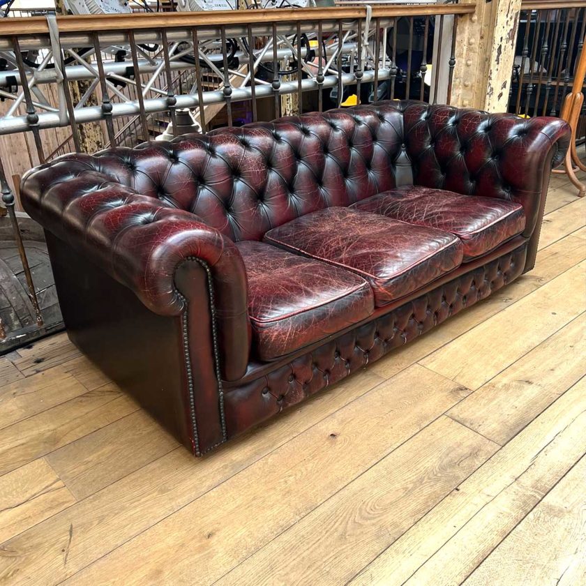 Chesterfield red side 1
