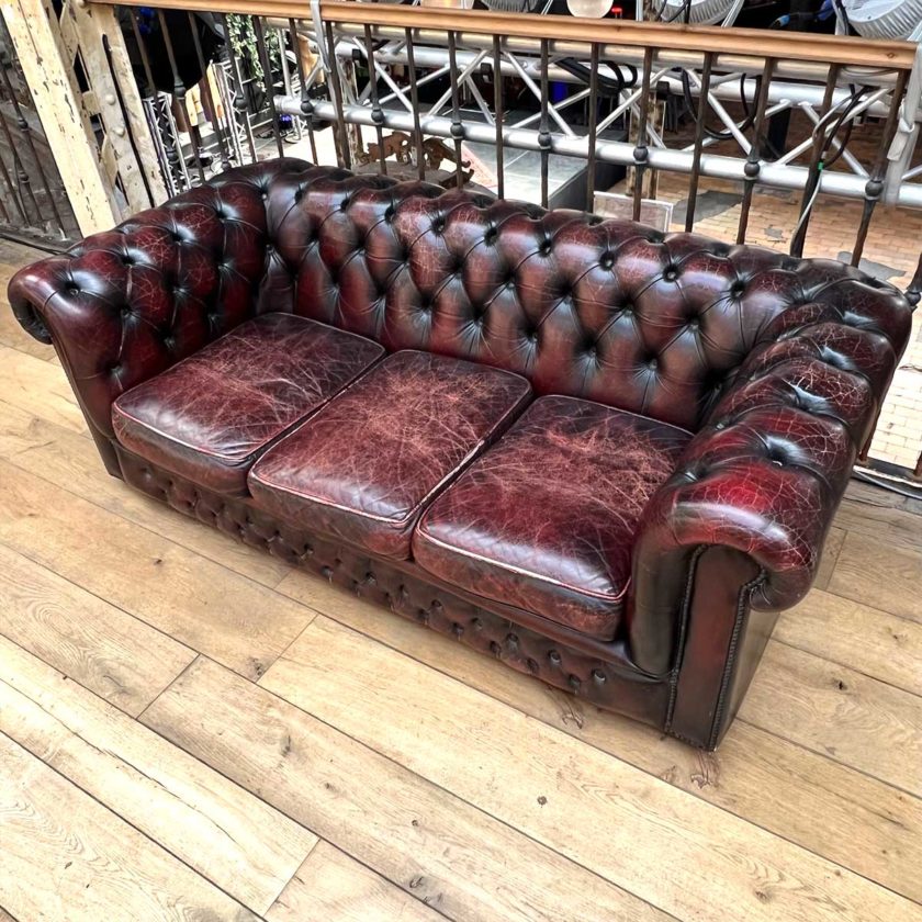Chesterfield red top