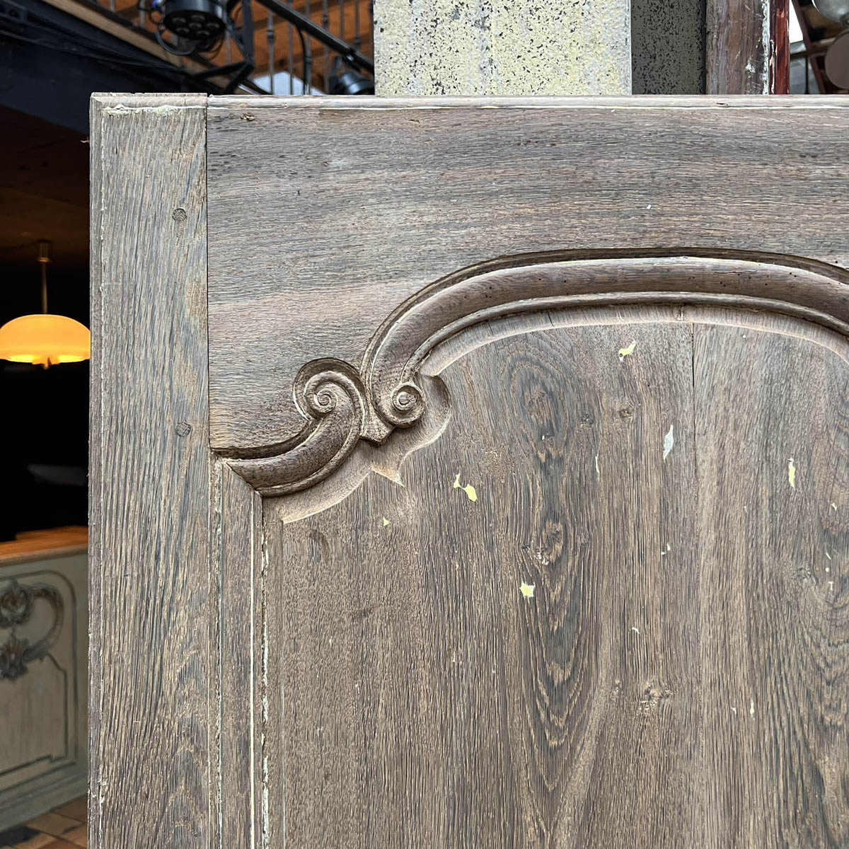 Porte-de-placard-style-louis-XV-decapee-725x195cm-1 | Matériaux Authentiques Porte de placard style louis XV décapée 72,5x195cm