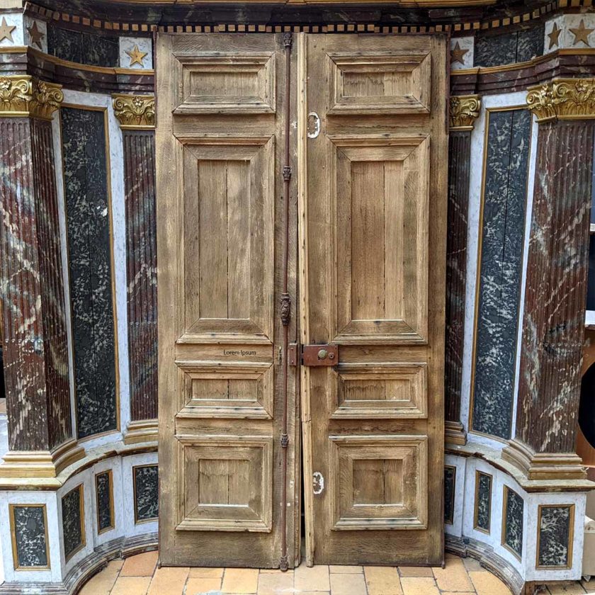 Oak entrance door