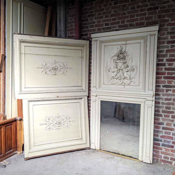 Wooden panel set