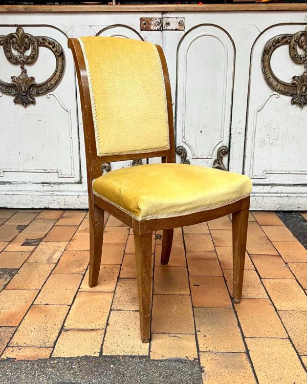 Velvet chair