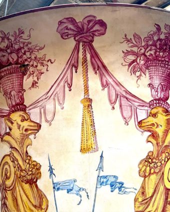 Décors de théatre en forme de vase top