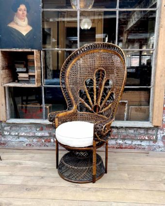 Emmanuelle armchair