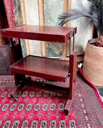 English table on wheels