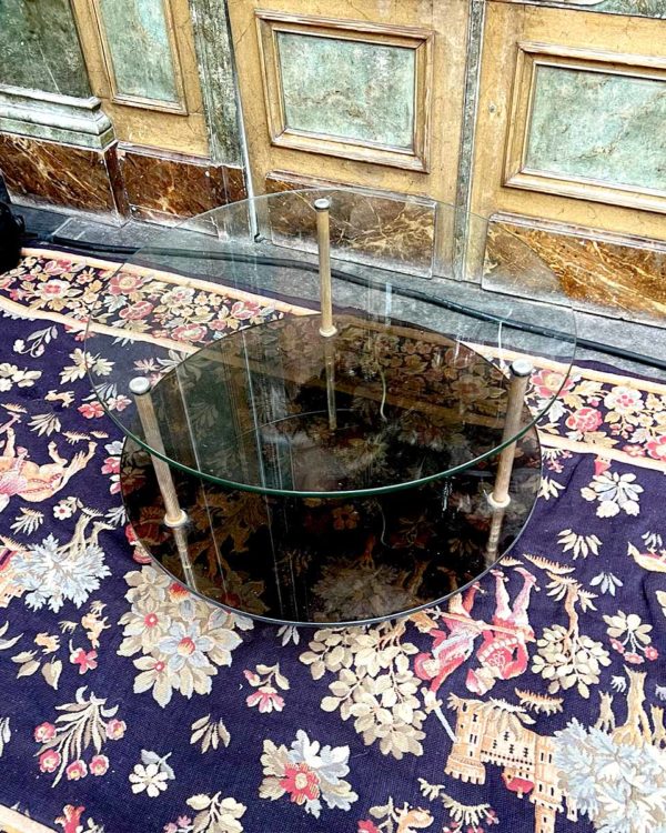 Tripod coffee table side