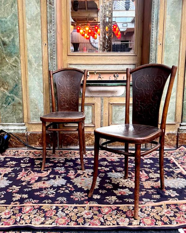 Thonet seat