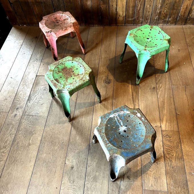 Set of 4 industrial top stools