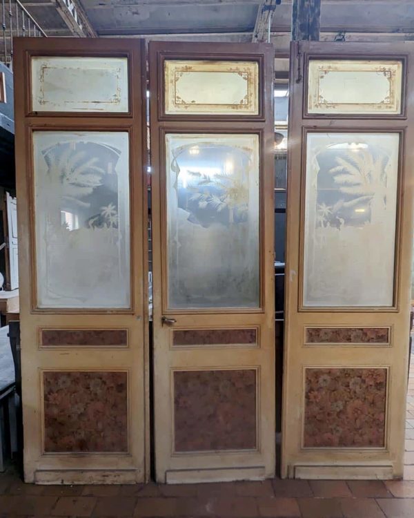 Engraved glass door triptych 279x237 cm