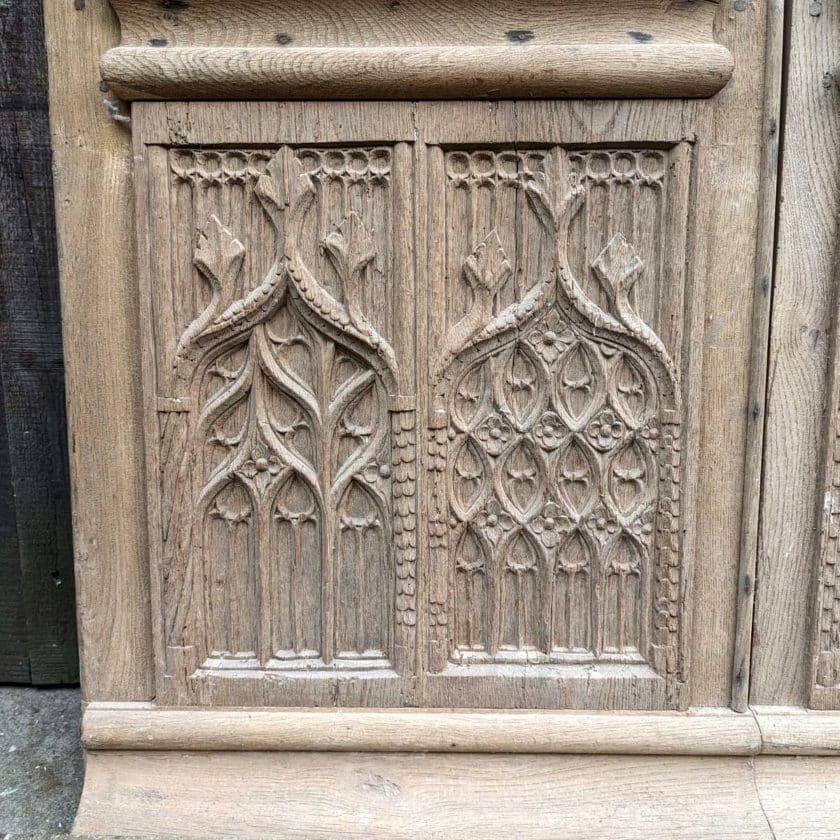 Antique oak double door in gothic style 107x210 cm zoom