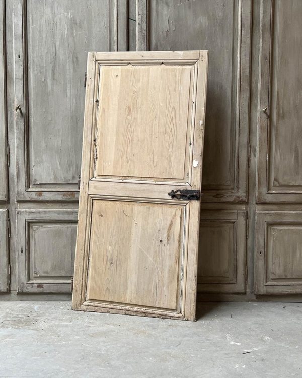 Porte de placard décapée 88×186,5cm