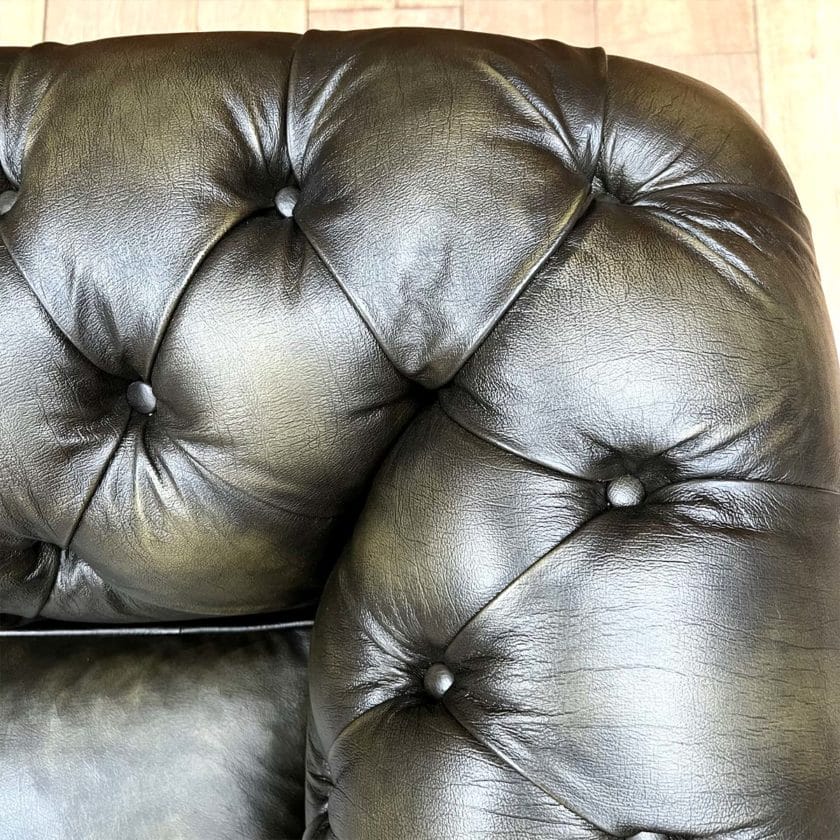 Chesterfield Harewood 2-seater details