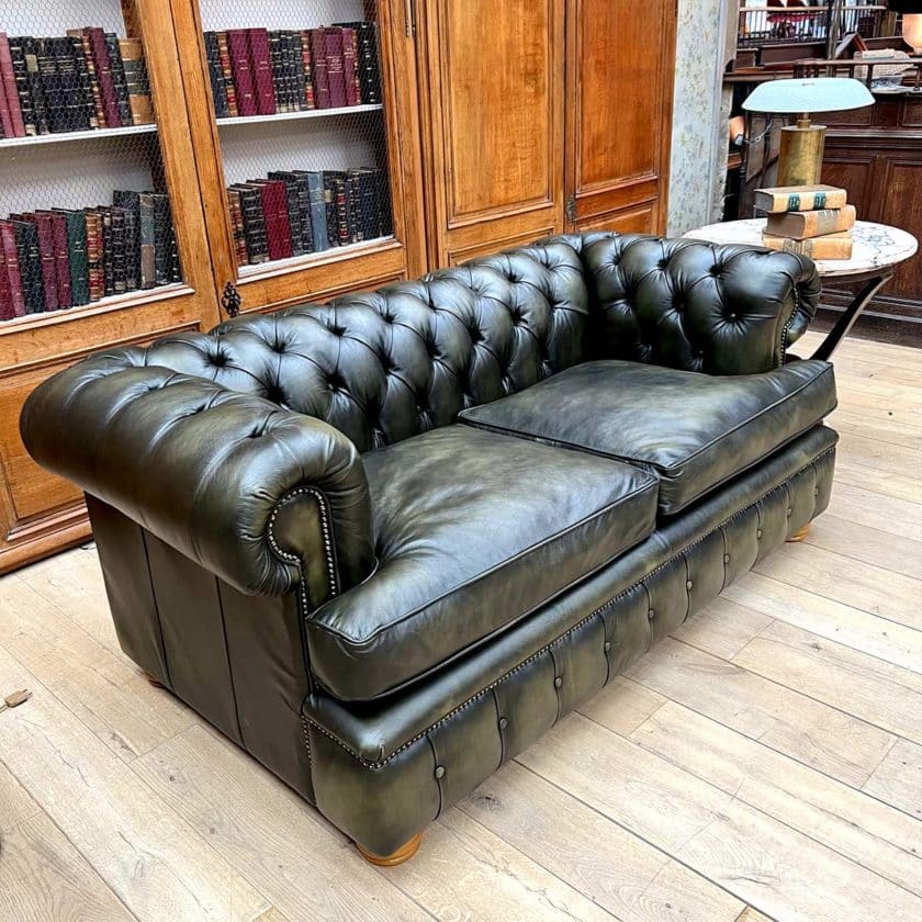 Chesterfield Harewood 2 seater top
