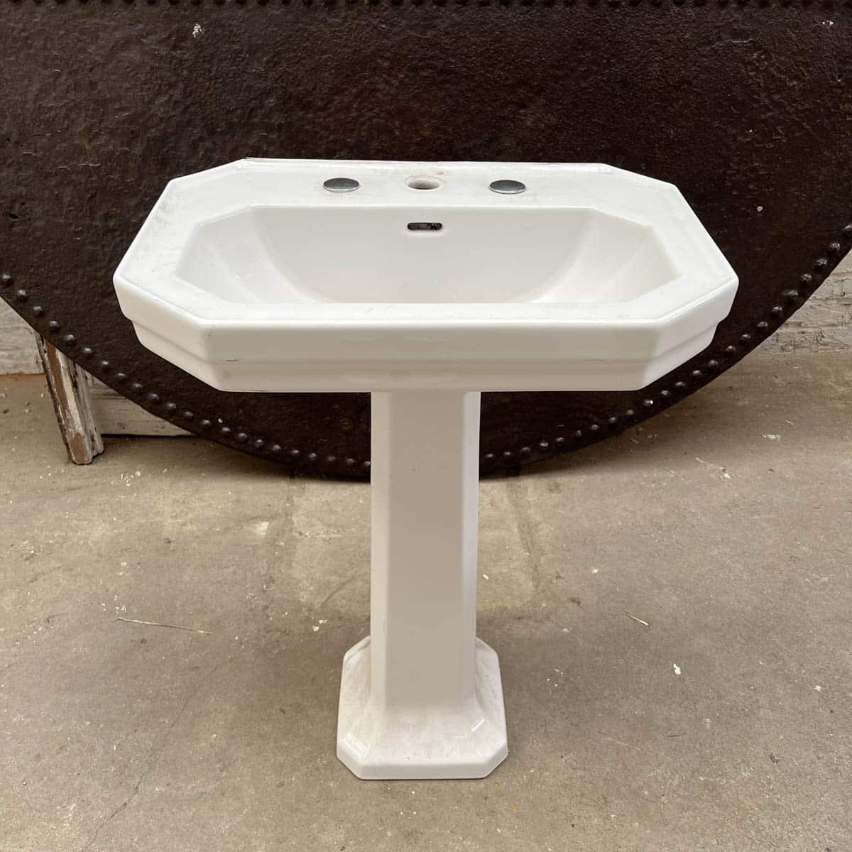 IMG_6018 | Authentic Materials Antique pedestal washbasin