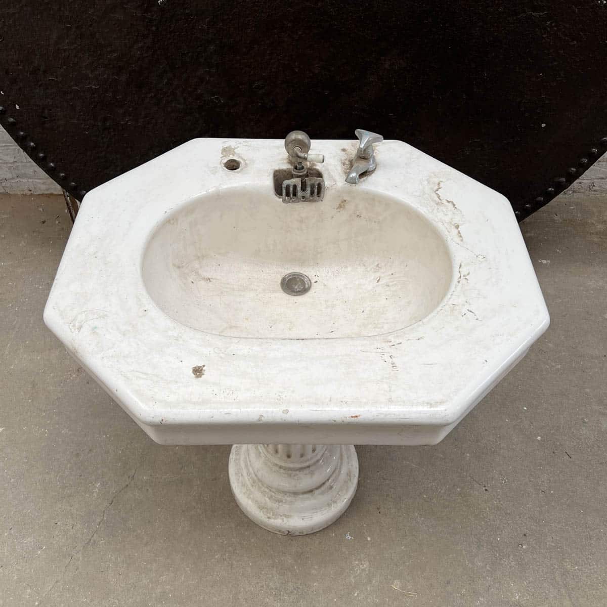 IMG_6028 | Authentic Materials Antique pedestal washbasin