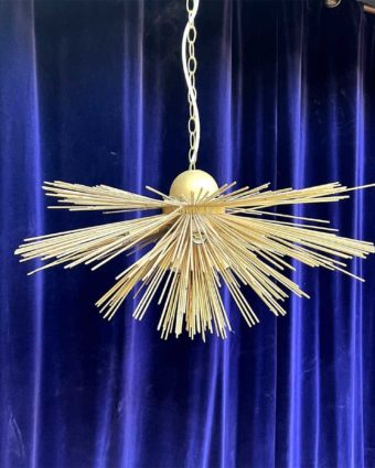Pair of urchin hangers