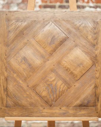 Parquet Soubise ou petit versailles en chêne vielli