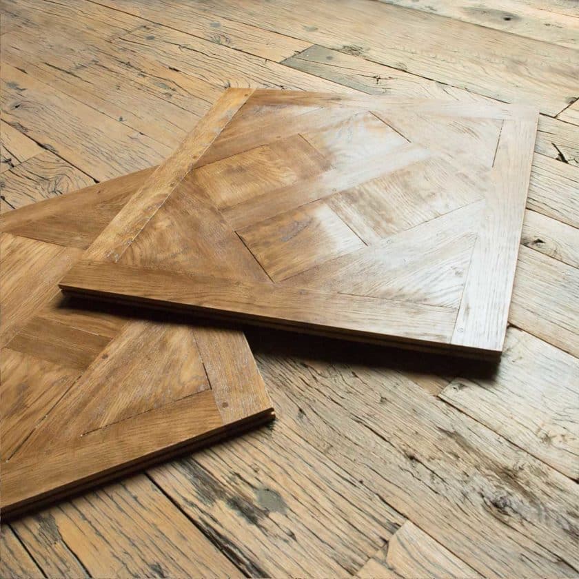 Parquet Soubise ou petit versailles en chêne vielli side