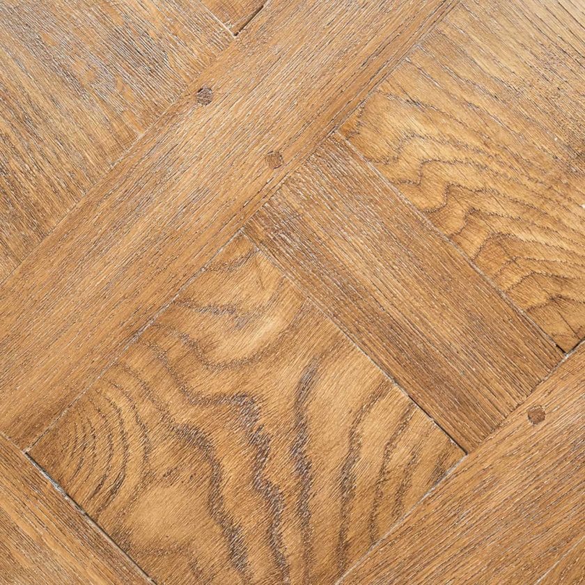 Parquet Soubise ou petit versailles en chêne vielli zoom